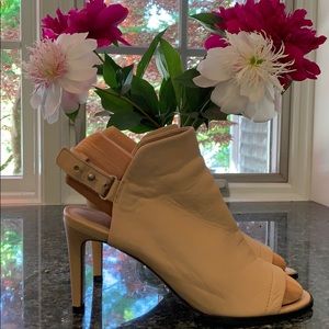 Vince Aden Nude Slingback Sandals